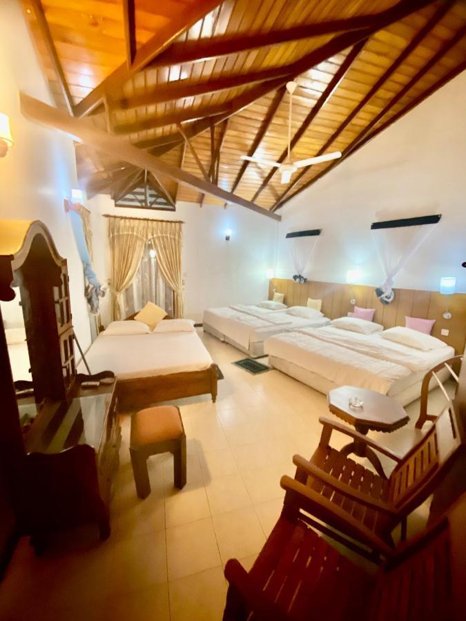Hikka Paradise Guest House Hikkaduwa Exterior photo